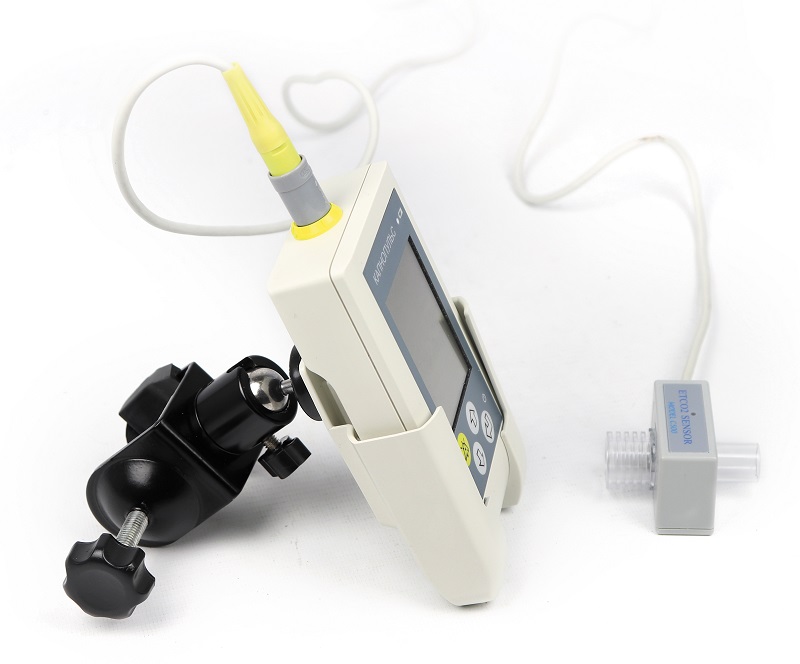 Portable resuscitation monitor CO2 "CAPNOTEST"