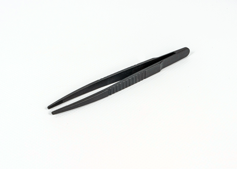 Disposable sterile tweezers